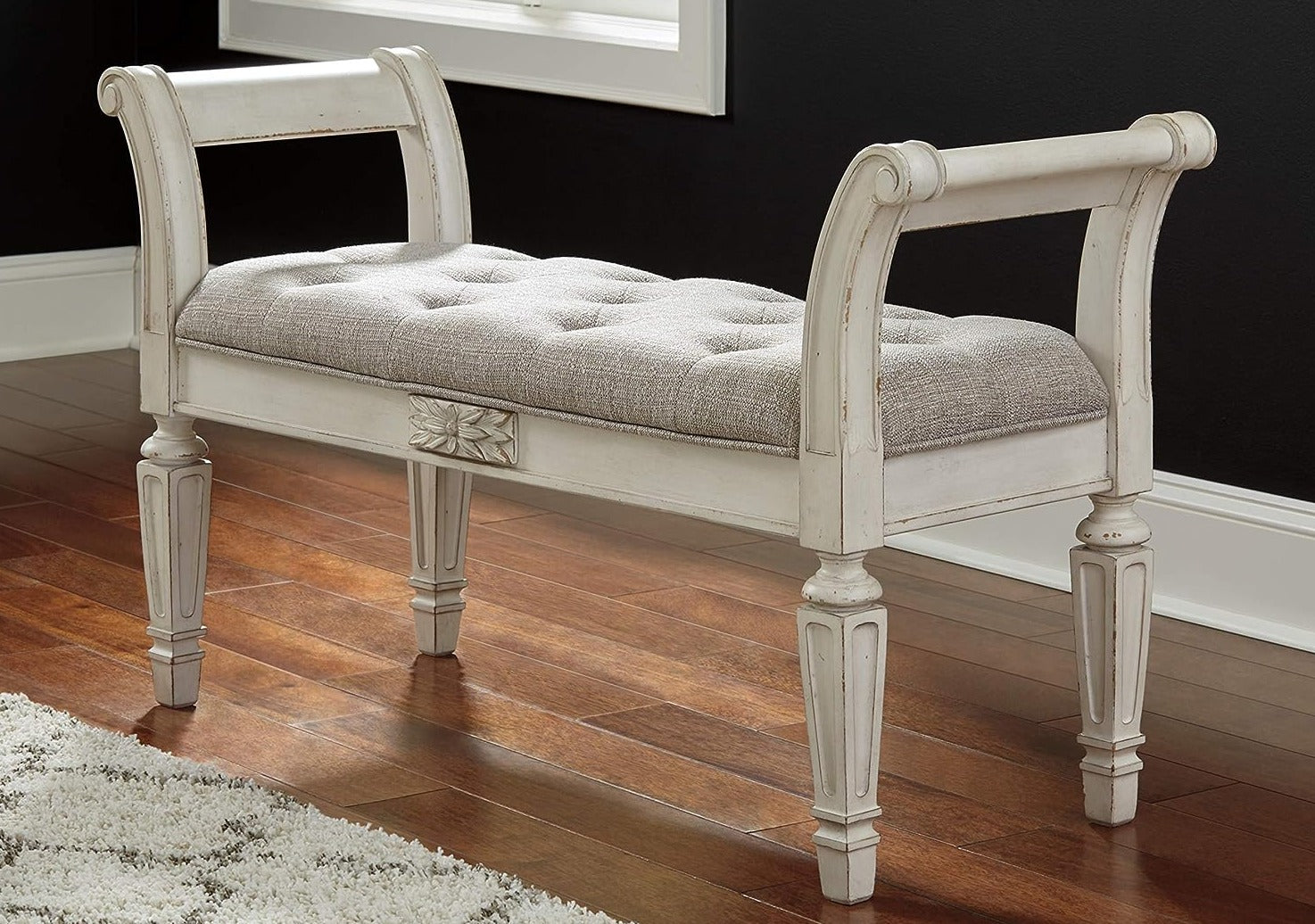 RAELYN TRANDITIONAL ACCENT BENCH BY ASHLEY -ANTIQUE WHITE