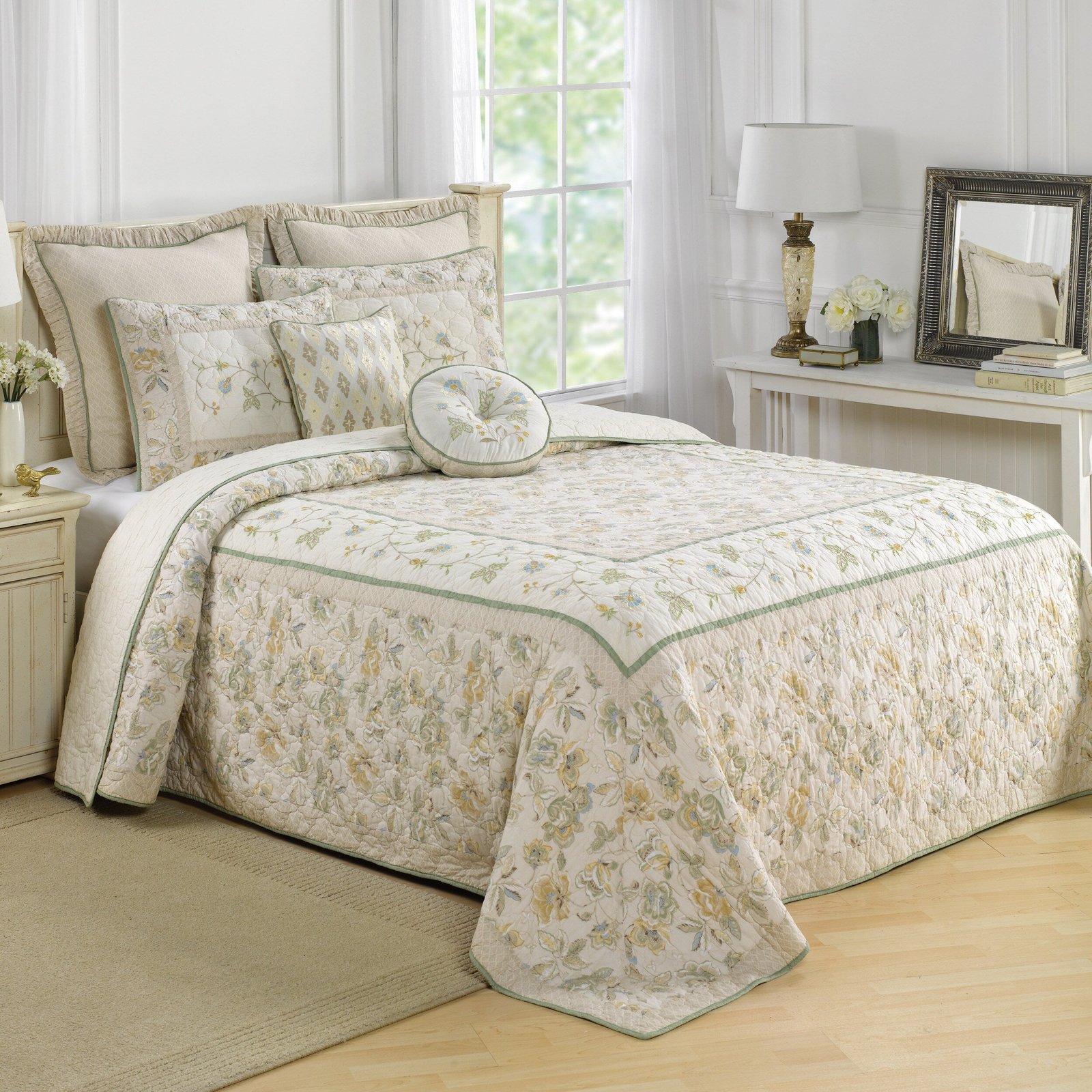 Twin ~ Auburn Bedspread by Nostalgia Home